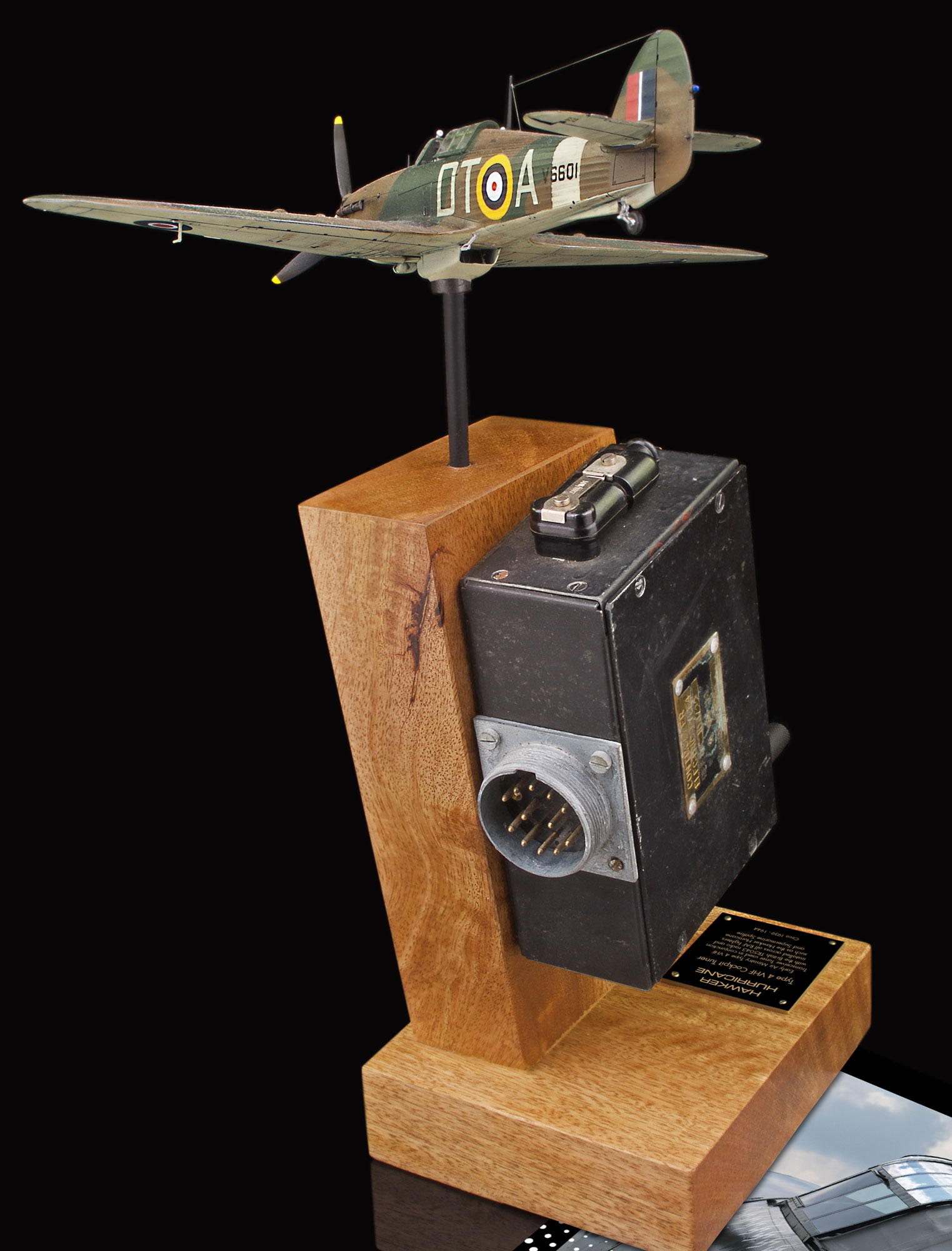 HAWKER HURRICANE AIR MINISTRY TYPE 4 VHF COCKPIT TUNER